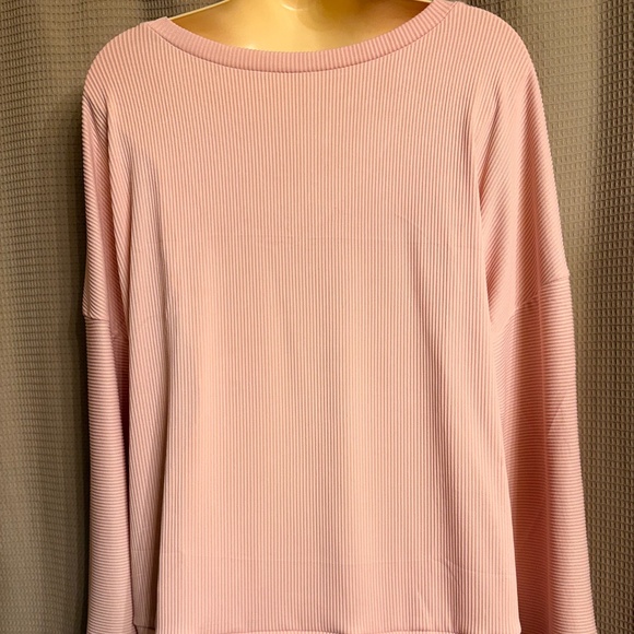 Pink Flowing Top Women's L - Picture 4 of 8